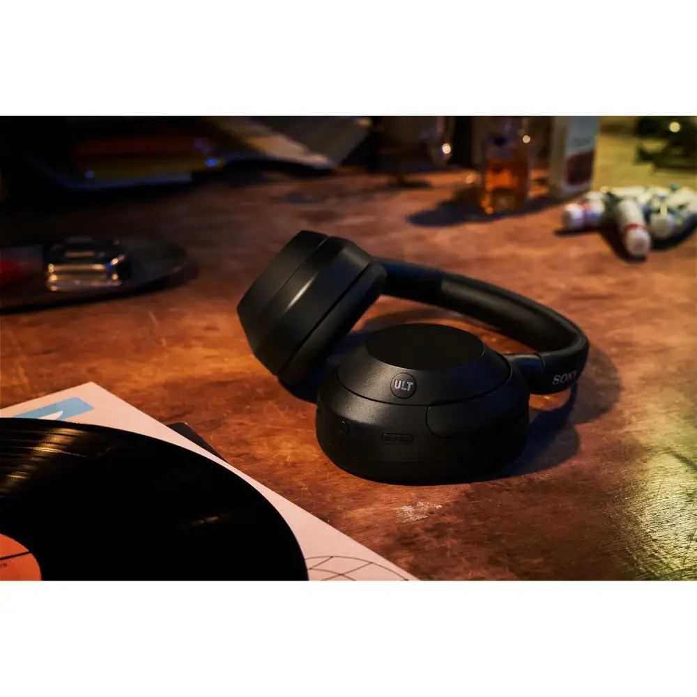Sony-ULT-power-sound-ULT-wear-black-10